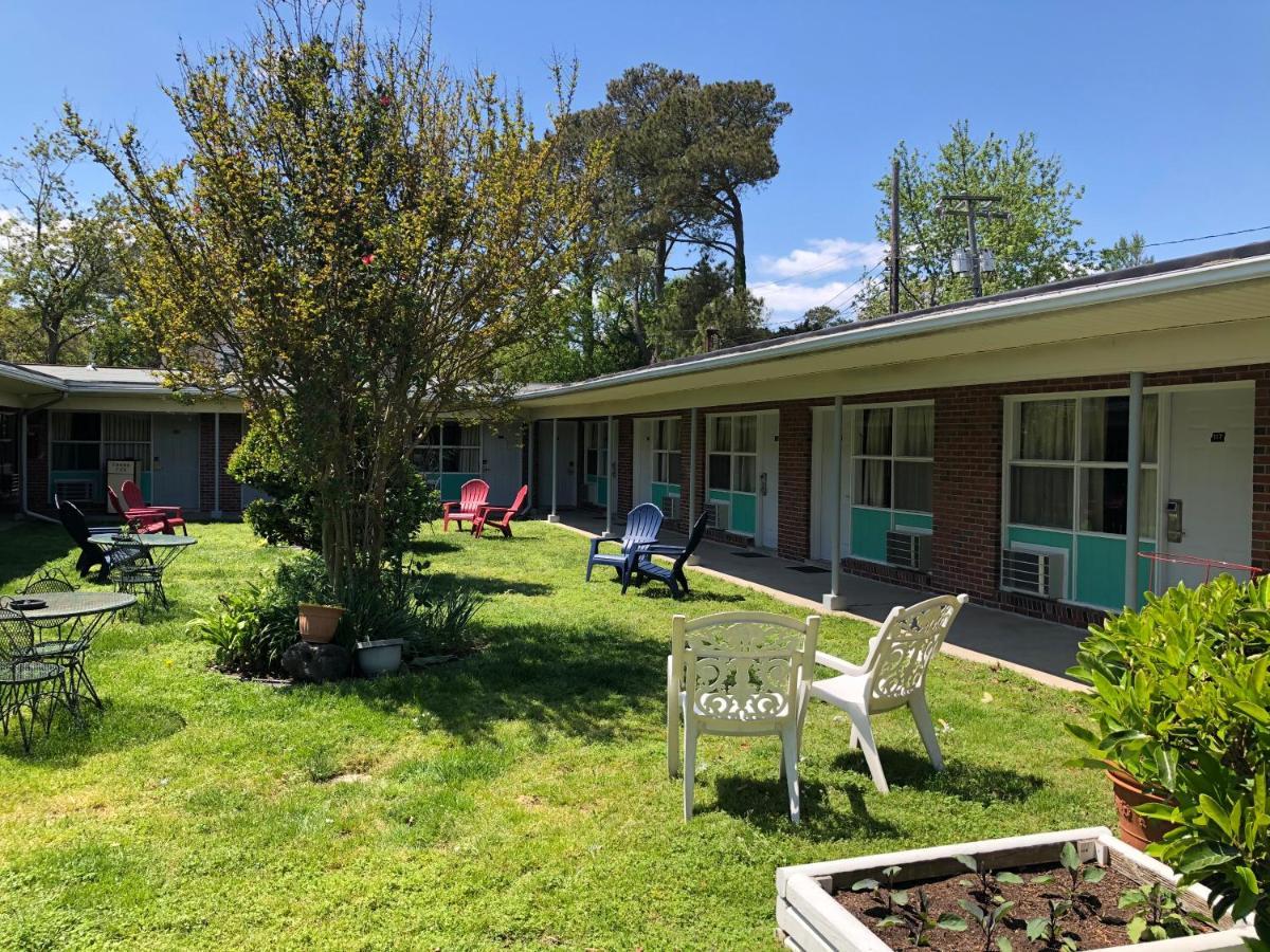 Bay Inn Hotel North Camellia Acres Екстериор снимка